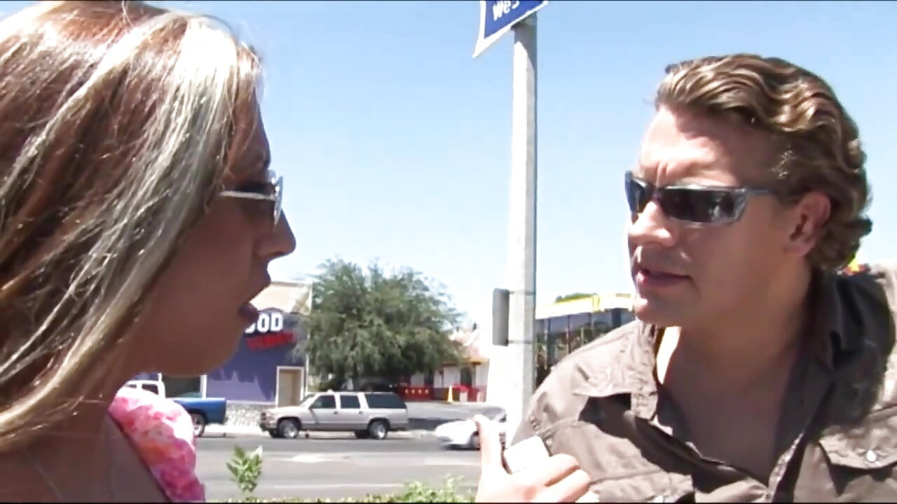 Kongkek sempurna untuk Milf bertetek besar dengan zakar besar