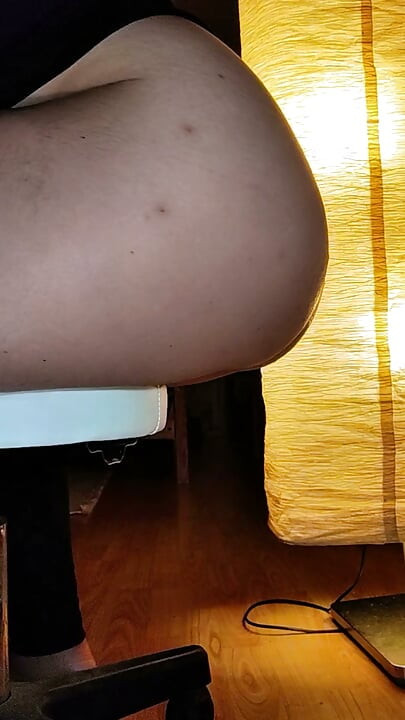 Sentada na cadeira do médico