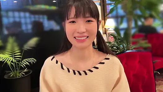 A118F03 A natural, innocent, small-animal-type girl with a lingering innocence! Meeting at a café and moving to a love hotel, starting with a toast and a sneaky filming sex scene!