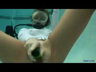 Scuba Pantyhose Masturbation