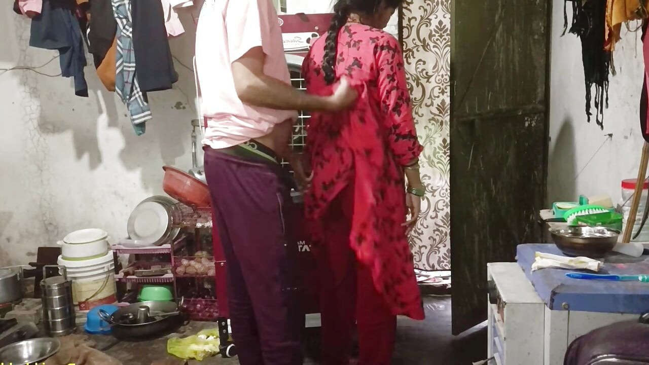 Âm thanh tiếng Hin-di kiểu chó đứng lên từ anh rể
