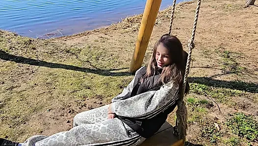 Onu sarsmak istedim ama boşalacağını sandı.