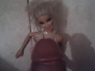 Bambola Barbie con omaggio di sborra # 1