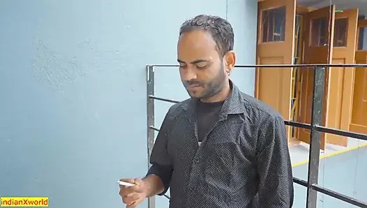 Patron evli kadın sikişiyor! Madam lütfen gitmeme izin ver