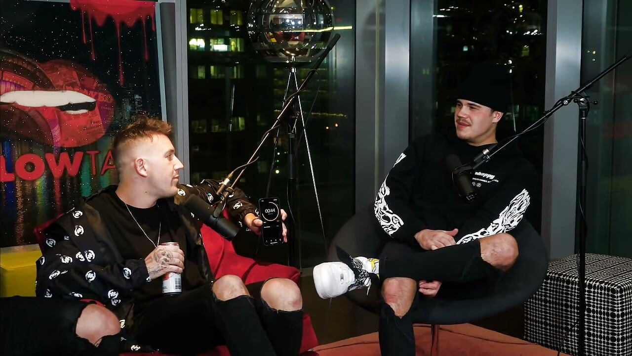 Brad Sousa pyta Jake Paul Jak jego smak D * CK !! (Dramat Tana Mongeau)