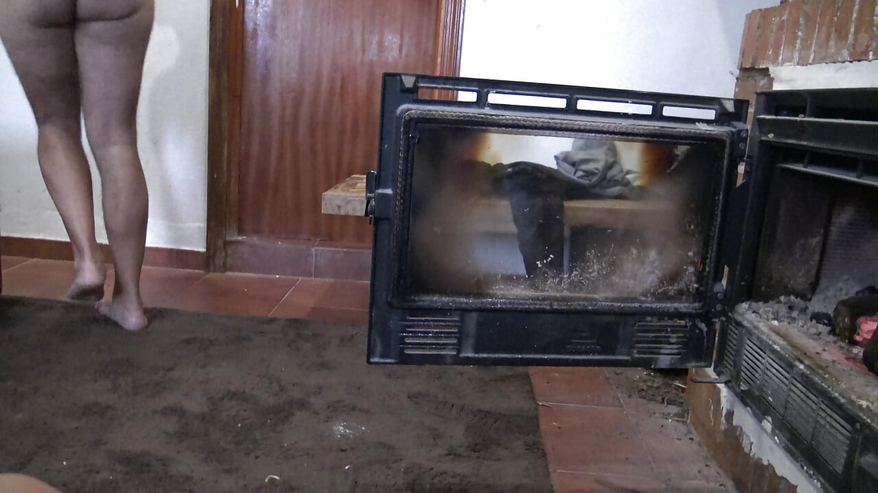 Извращенная американская мачеха приказывает пасынку показать свой большой хуй