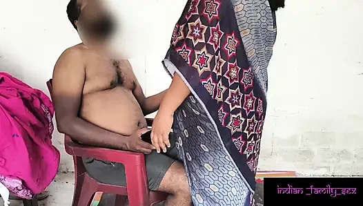 Als seine frau auf der seite ging, kam tante zu hause