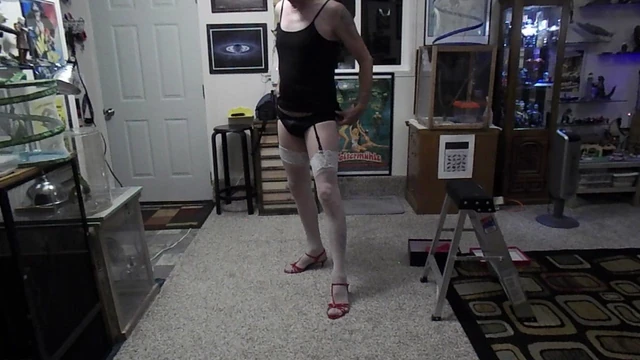 Kevinstockings and the red shoes