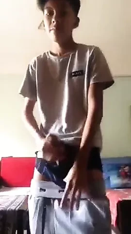 ASIAN SKINNY TEEN HANDJOB ON QUARANTINE
