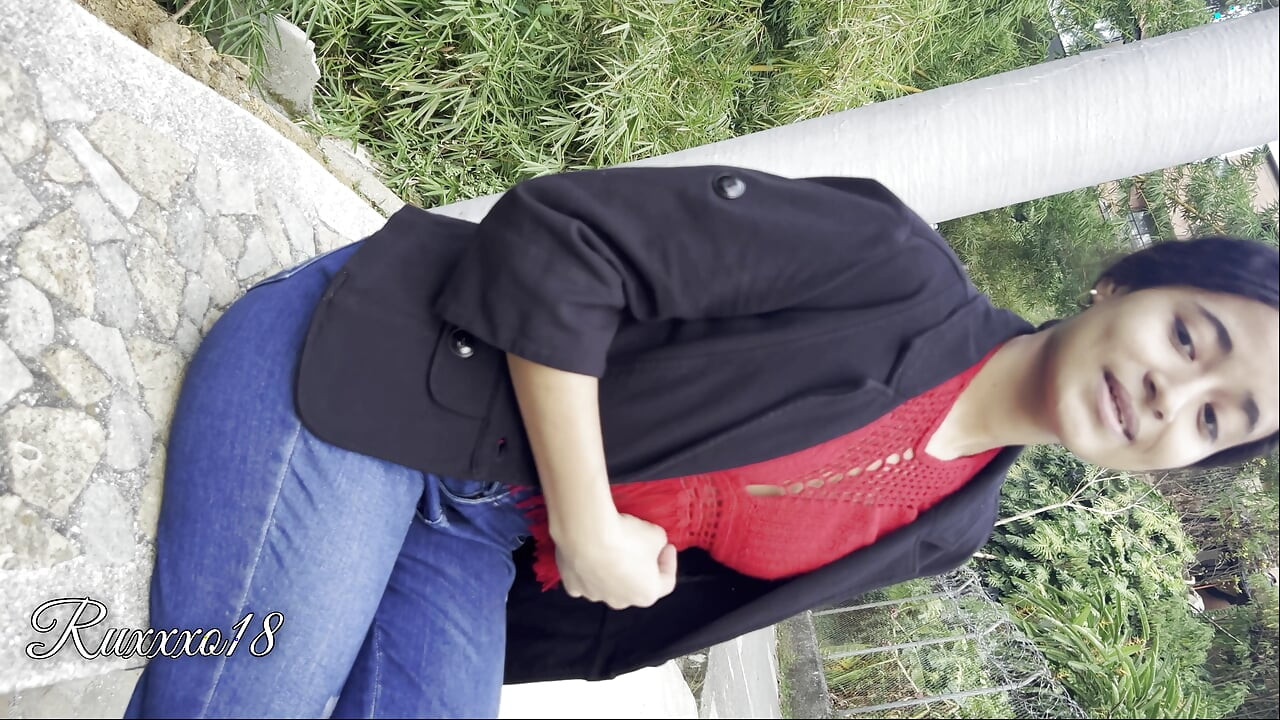 COLOMBIAN ENCOUNTER ON THE STREET WANTING WILD SEX