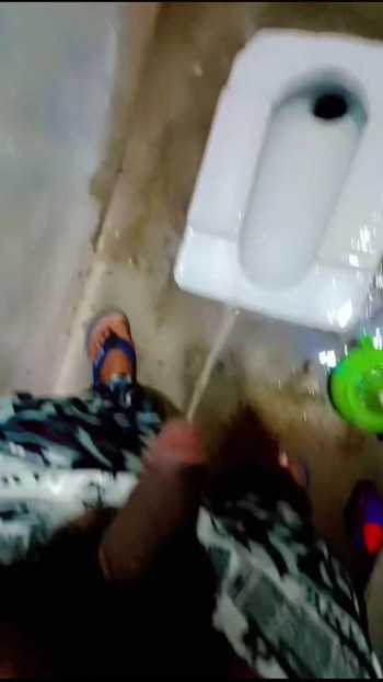 Must-see moment from "Desi teen indian boy peeing in public toilet"