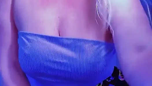 willst du mich hier berühren?