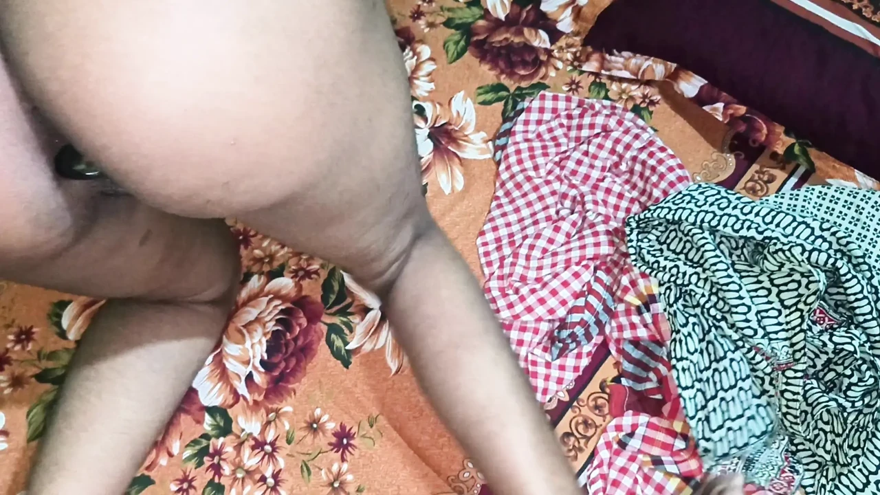 Fit Ass, Tight Anal, From Small plug to DP Dildo. Do anything you want with my anal but do it slowly. What plug do you like 1
