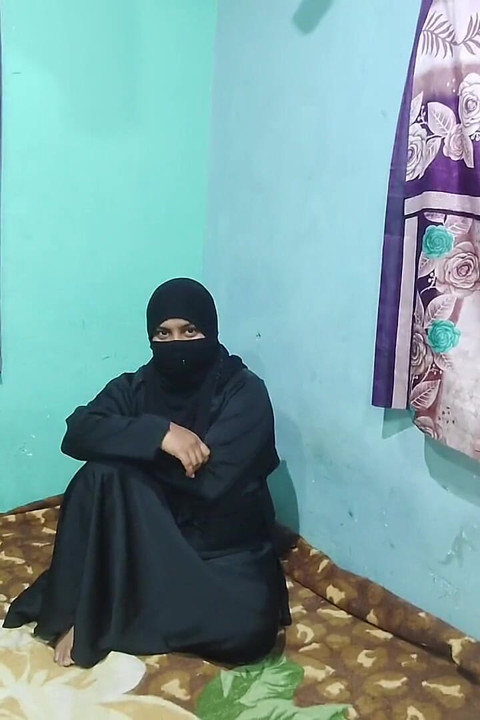 Muzułmanka Hijabi Baby mówi o seksie po raz pierwszy