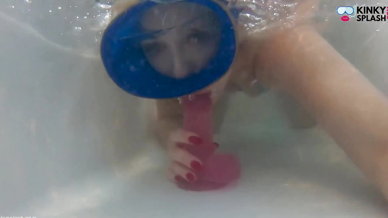 Suction Cup Dildo BJ in Latex Swimsuit & Dive Mask