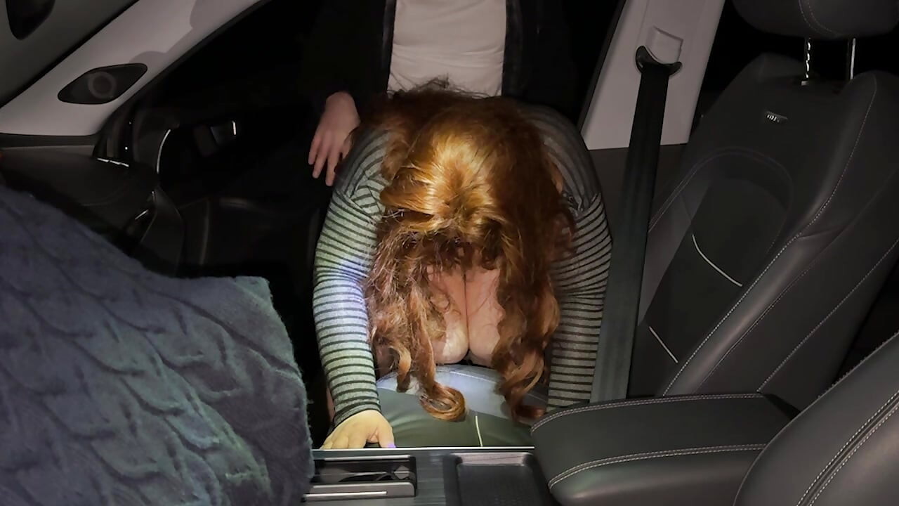 Stepmom had anal sex with her stepson on the street near the car