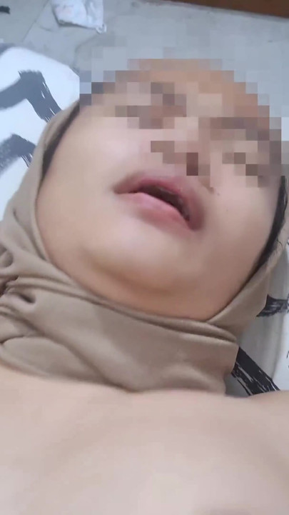 Horny Hijab Wife Cheats with Stranger to Feed Her Wet Pussy - Minokiiko | Clip 2