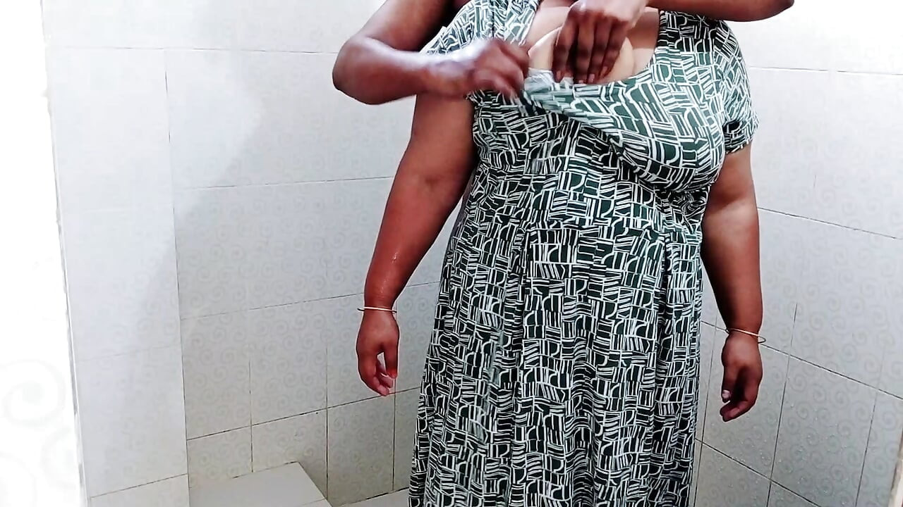 Morjenabb_I follé a mi esposa de pie mientras se duchaba India caliente xxx en videos