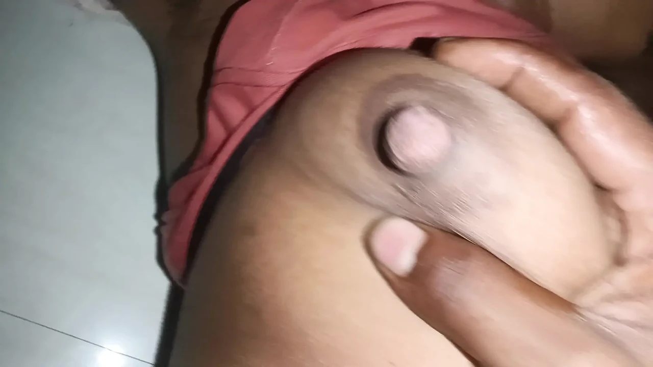 On Raksha Bandhan, the elder stepsister was fucked and given a gift.