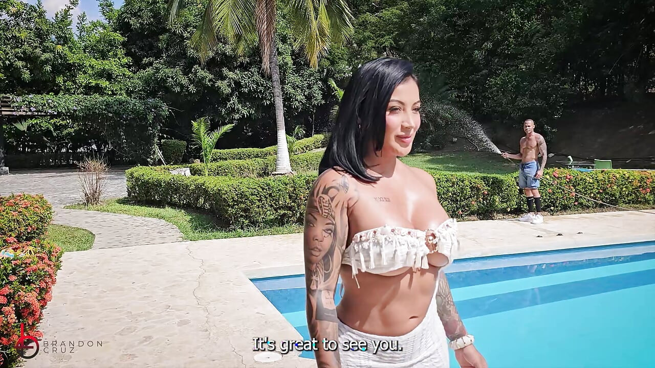 My busty boss and her big-bootied friend swallow my cock in an outdoor threesome - Brandon Cruz