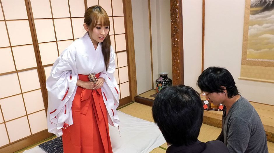 Ibu rumah tangga Jepang, yui misaki memiliki banyak org