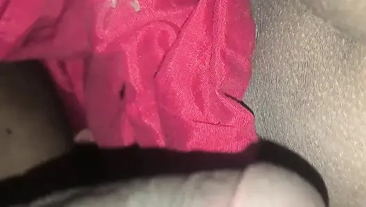 Ich bin verheiratete frauen - indische heiße muschi, selbstgedrehter sex Hindi Audio