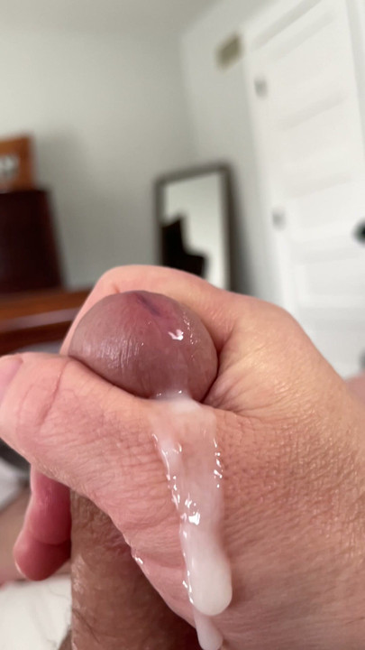 Slo-mo Cumshot