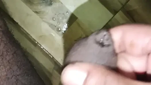 Meto hila kar maja le raha hu