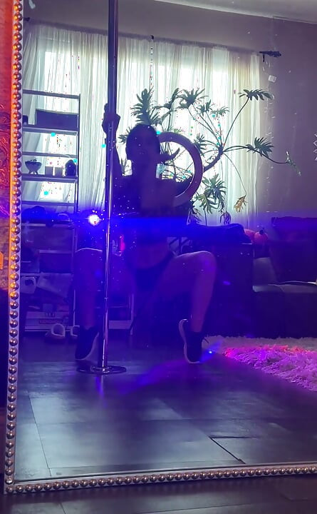 ¿Me dejaría bailar para U?
