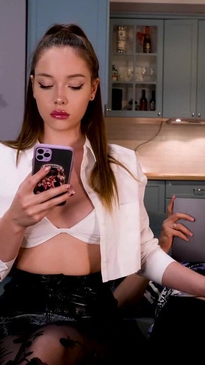 Moment uimitor de la "Masturbare în loc de sex"
