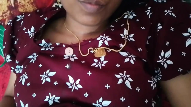Tamil wife stimulates her husband's penis with her feet at home