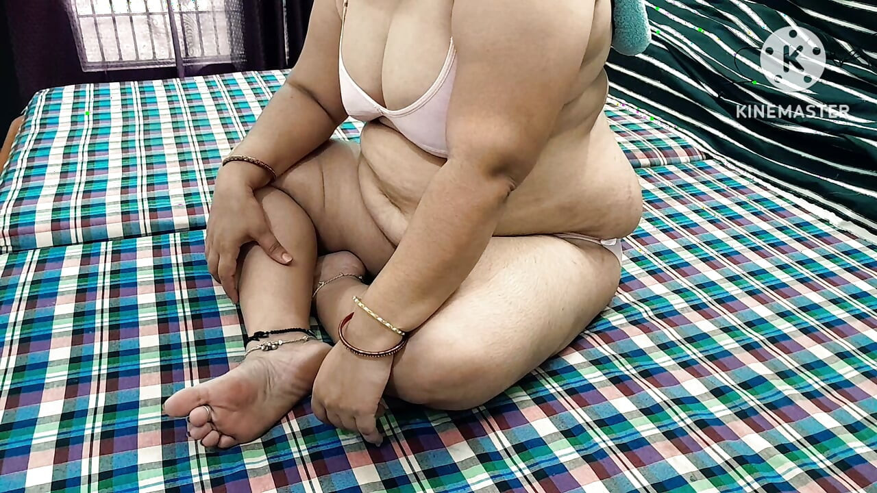 INDIAN VILLAGE BHABHI HARD FUCK IN HINDI AUDIO.