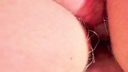 Sikişirken göt deliğine parmak sokuyor