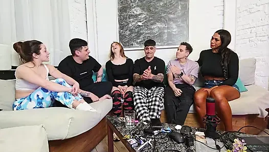 3 gegen 3! Wahrheit oder pflicht? Die spieleabend mit freunden wird zu amateurorgie!