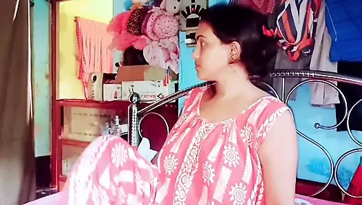 Komal's girlfriend sat on brother-in-law's clothes and started screaming, brother-in-law, you want to see your penis