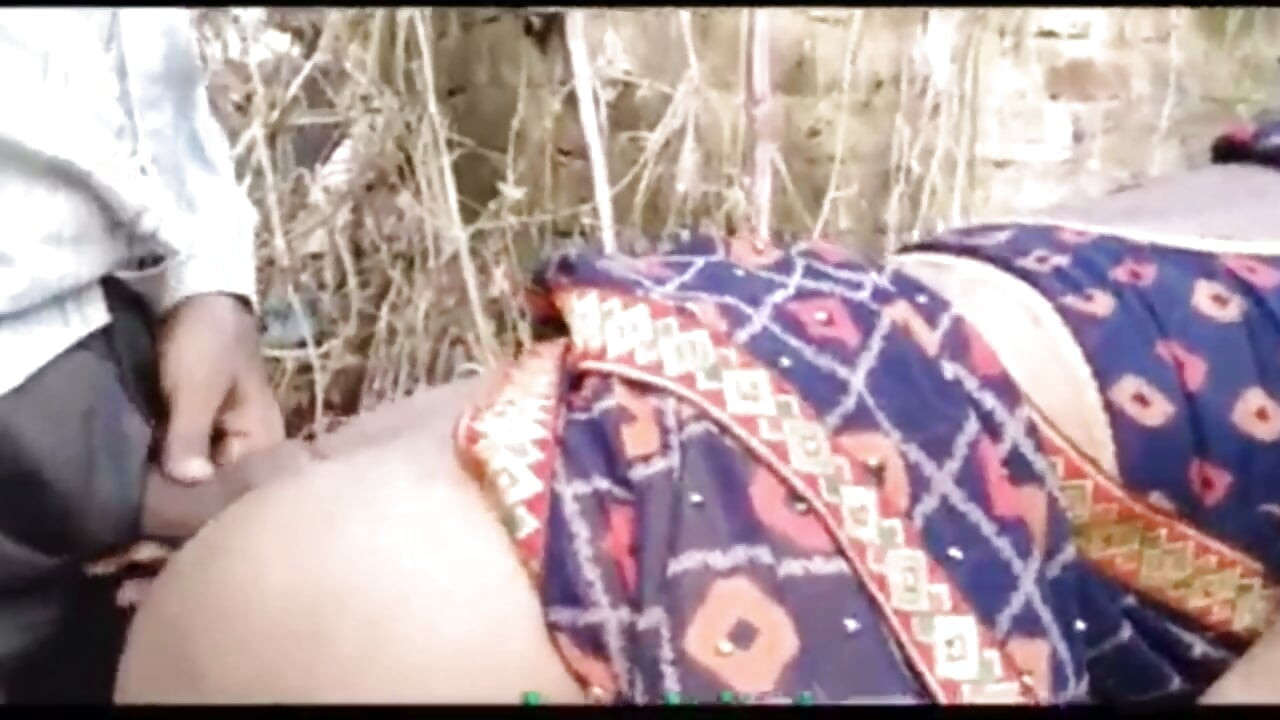 Outdoor Sex Bhabhi Fucked by Devar in Jungle in Open Aria