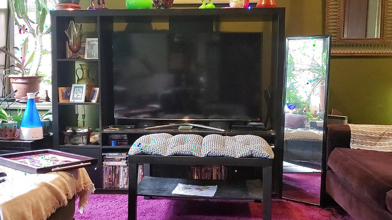 Kennie Jai Shows off in a Kilt with BBC and Ass