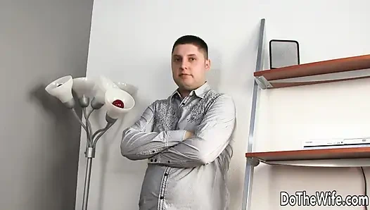 Tante seksi lya pink lagi asik muasin memeknya sendirian di kontol besar pria kulit hitam