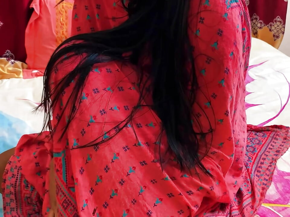 Bhabhi crazy for fucking because her husband not at home