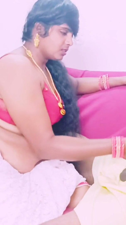 Desi house woner medam fucking house maid big black cock. Telugu dirty talks. | Clip 2