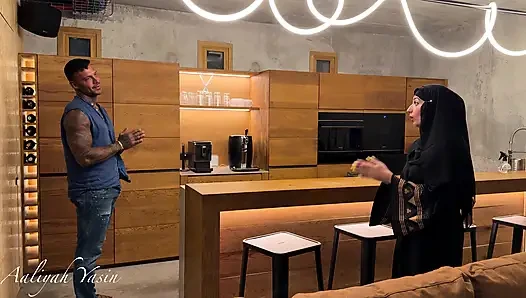 Müslüman evli kadın kocasını İtalyan adamla aldatıyor
