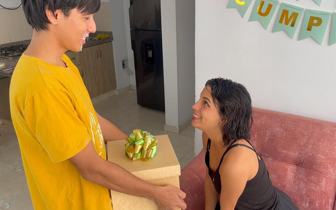 I Give My Shy Stepsister the Best 18 Gift and She Ends up Enjoying It a Lot.