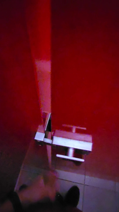 红色小妞与大间隙撸撸 - 第2部分