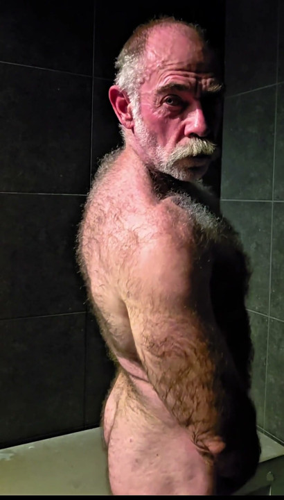 Hairy Dilf Showing Physique