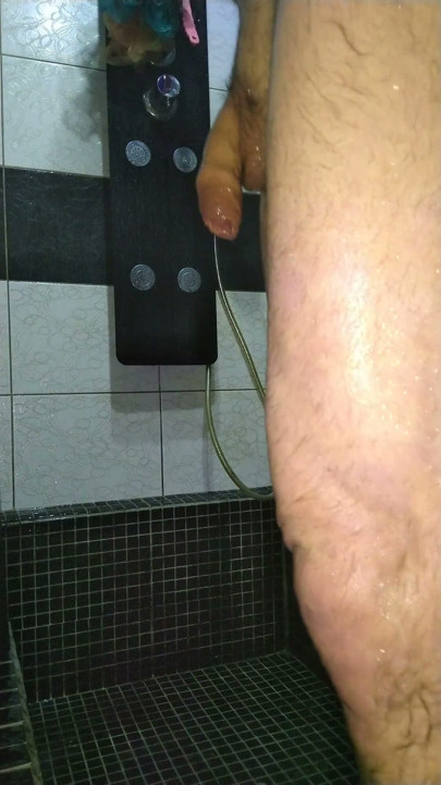 Daddy Showering