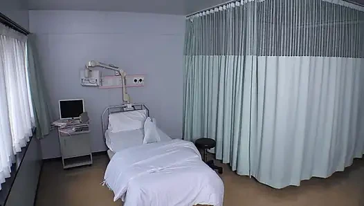 I Ended up Giving in to Temptation on the Day My Pregnant Wife Gave Birth