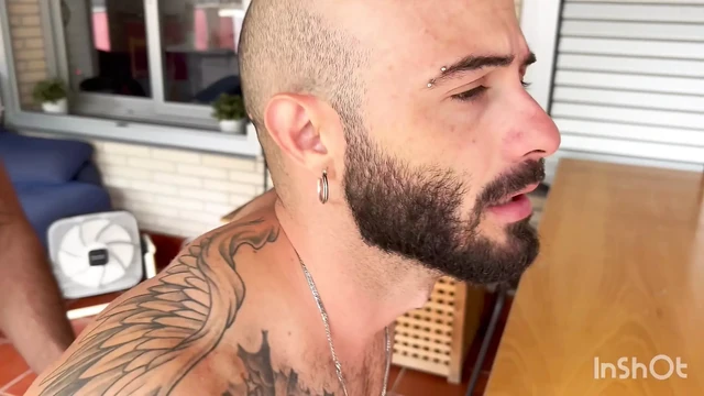 Picked up a Hot Guy at the Park and Fucked Him at Home