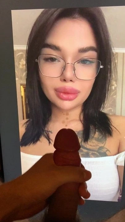 Cum Tribute Slut face girl