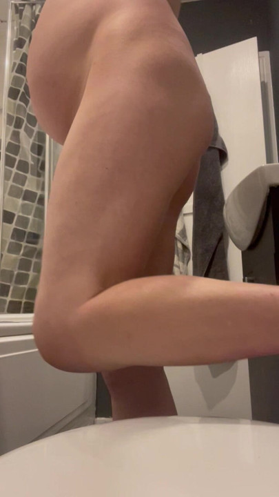 Sissy with shaved smooth body