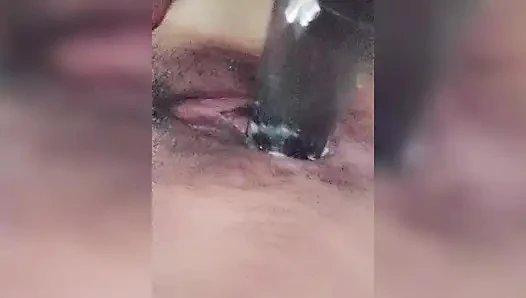 Amatör kız yakın çekim dildo